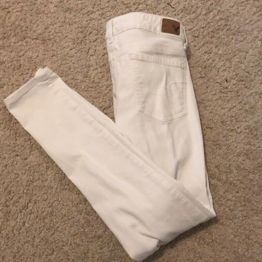 white American eagle jeans